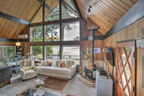 Waterfront Cabin with Fire Pit in Gig Harbor!
